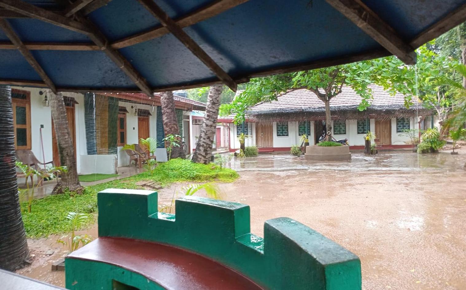 Amila Guest Hotel Trincomalee Exterior photo