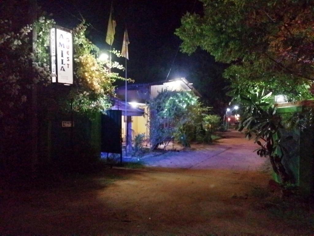 Amila Guest Hotel Trincomalee Exterior photo